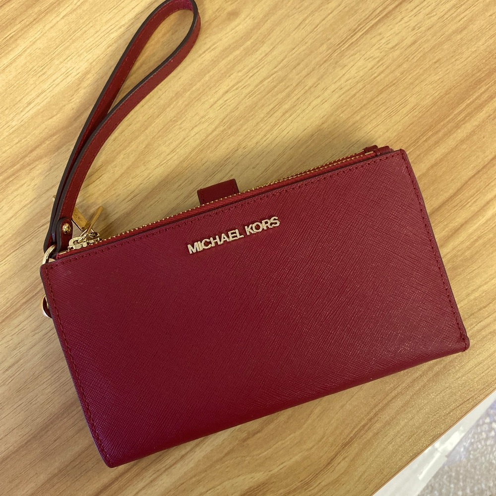 Michael Kors wristlet, never used BRAND NEW